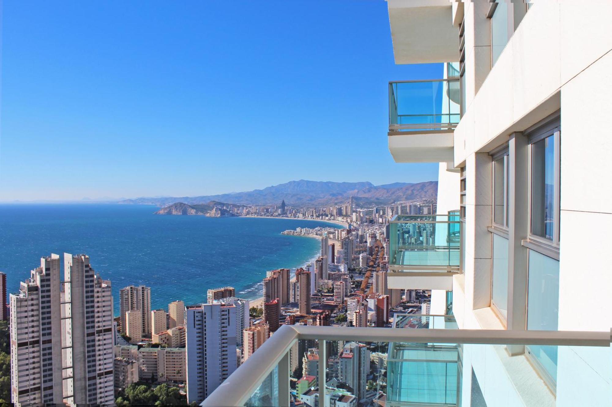 Benidorm High Rise Apartments - Sea Views - Torre Lugano 客房 照片