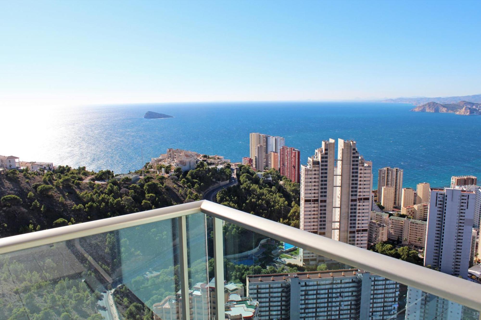 Benidorm High Rise Apartments - Sea Views - Torre Lugano 客房 照片