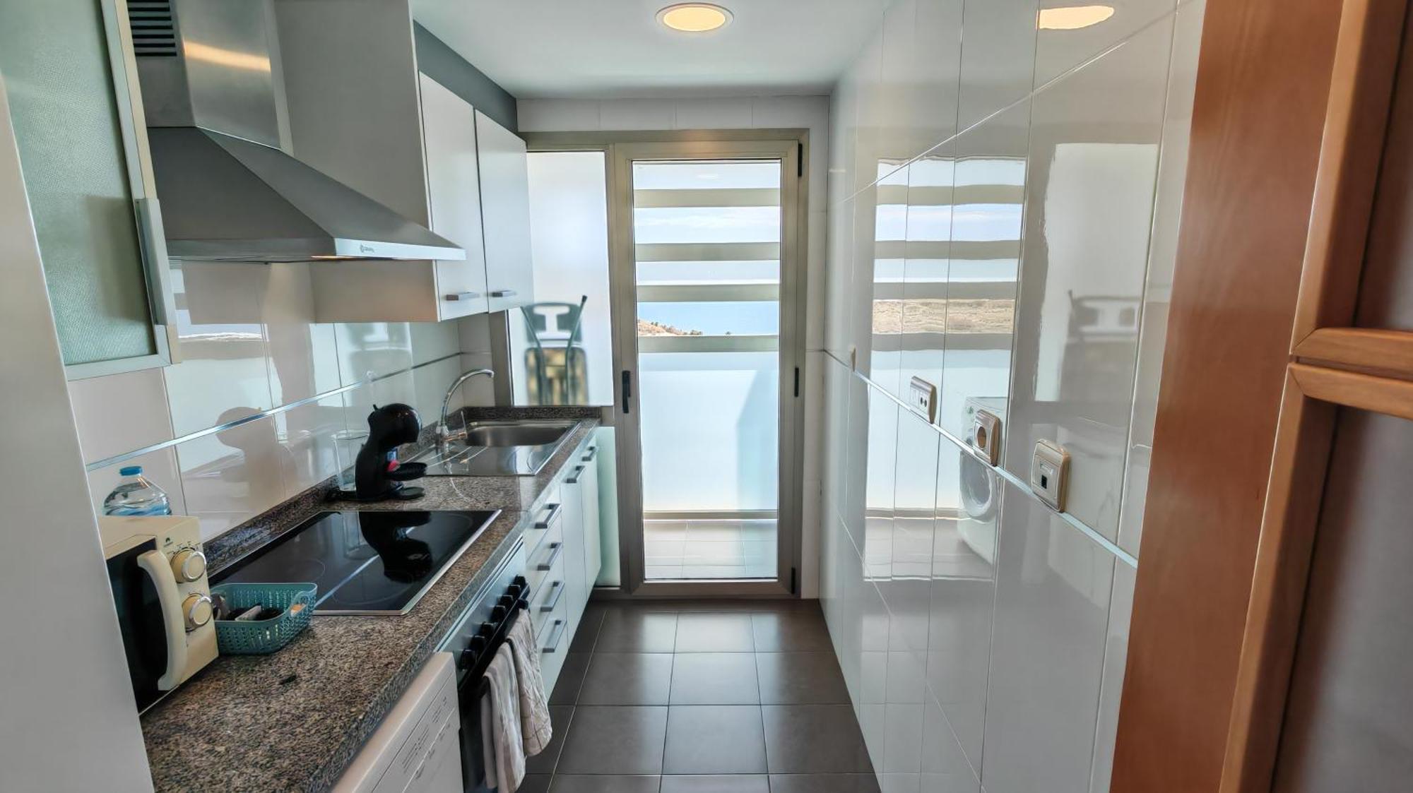 Benidorm High Rise Apartments - Sea Views - Torre Lugano 外观 照片